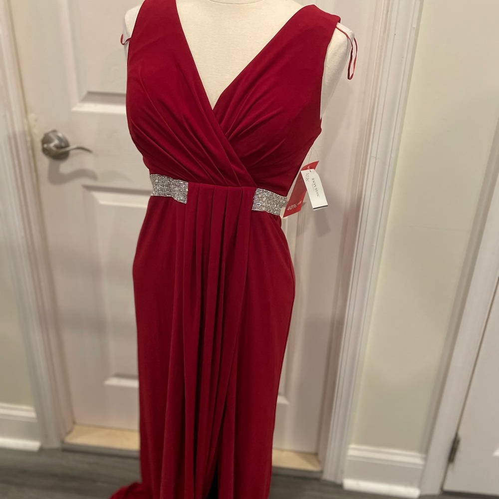 Red gown or dress 2 SIZE 4 AND SIZE 6